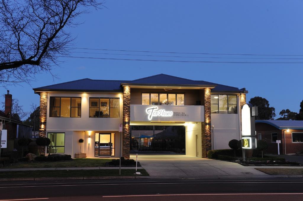 Tea House Motor Inn Бендиго Екстериор снимка